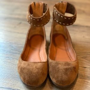 FRYE Ankle Ballet Flat